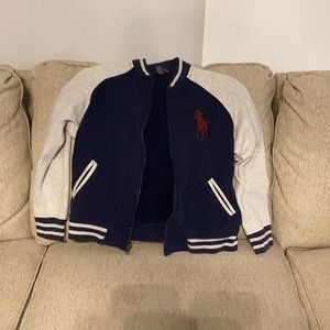 Abrigo Marca POLO size 10-12 color azul y gris